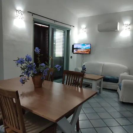 Bifamiliare Con Vista Mare Nyaraló